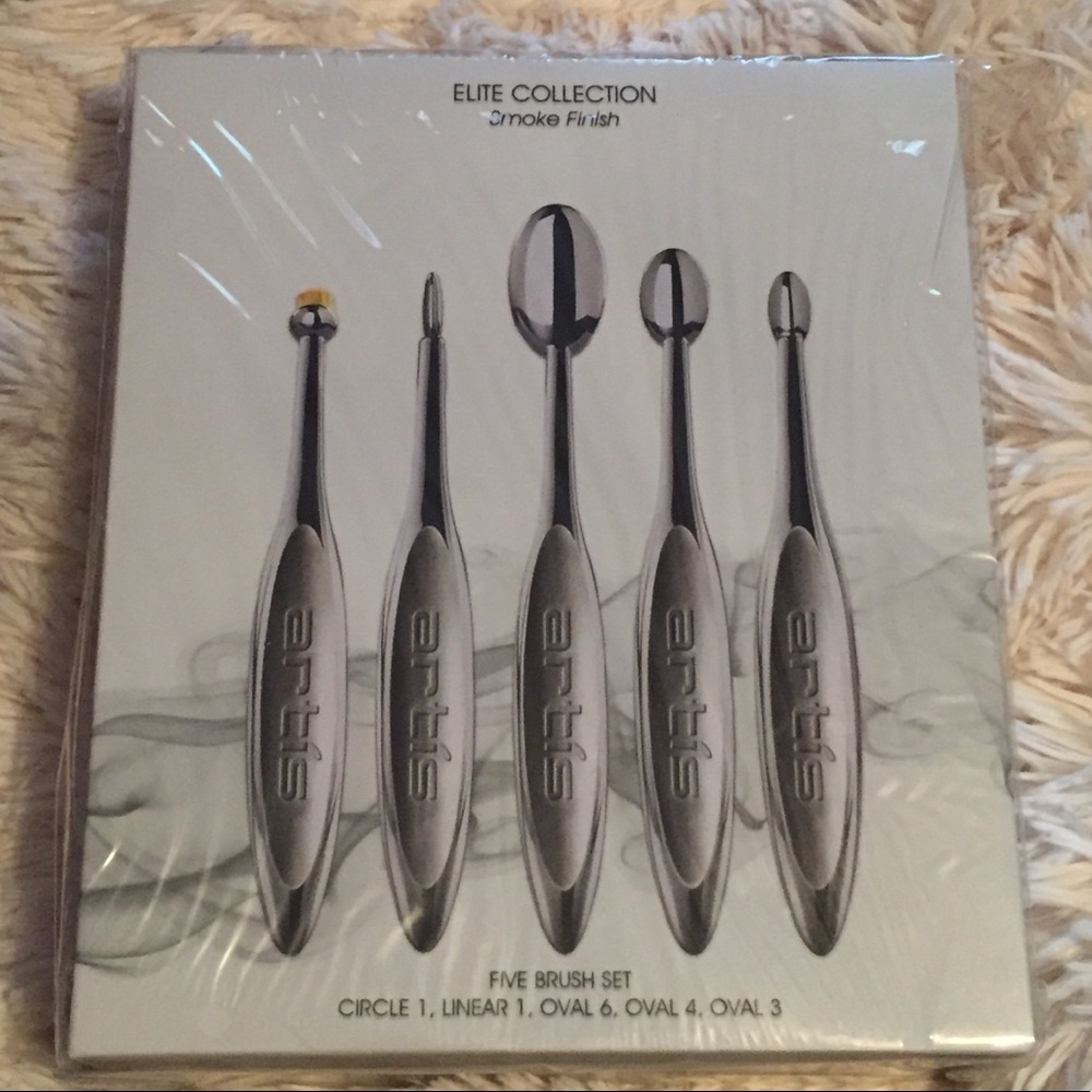 **BRAND NEW IN BOX** ARTIS Elite Smoke 5 Brush Set